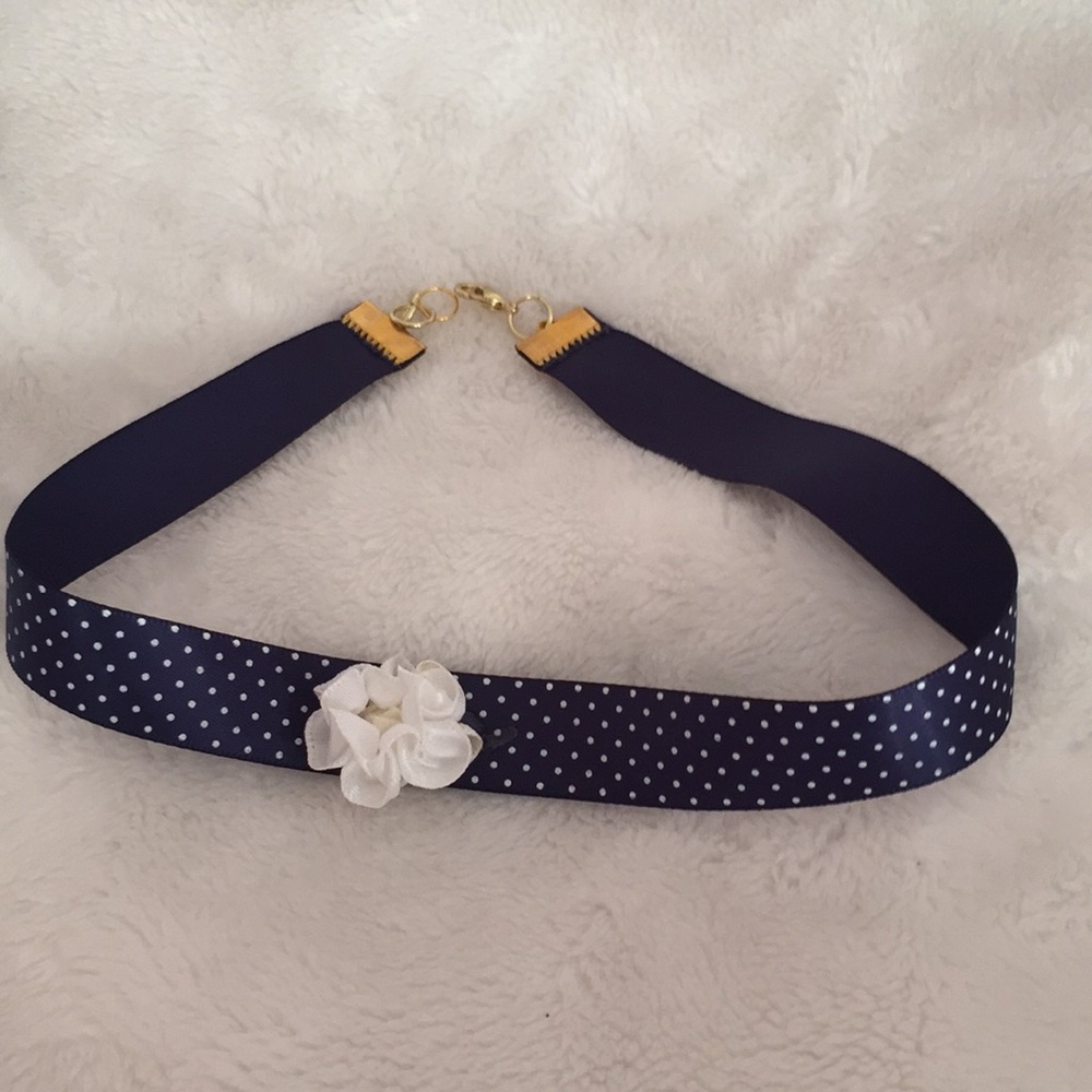 Blue floral choker